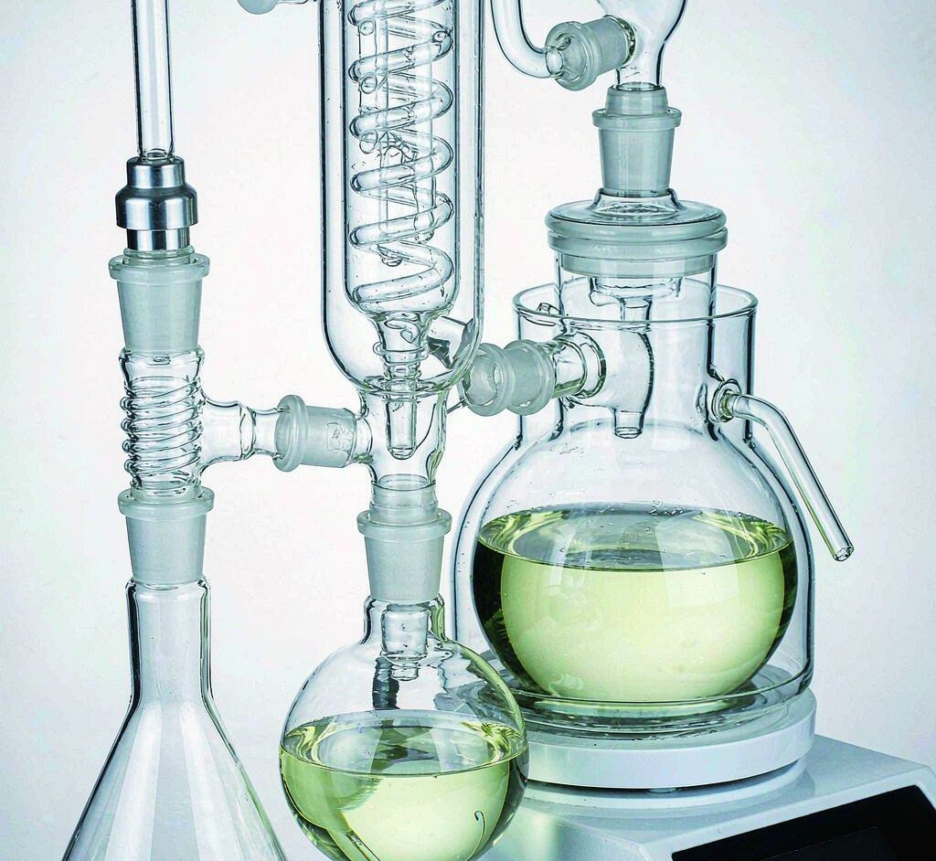 Southernwood Oil - Essential Oil | ZHII Manufacturer
